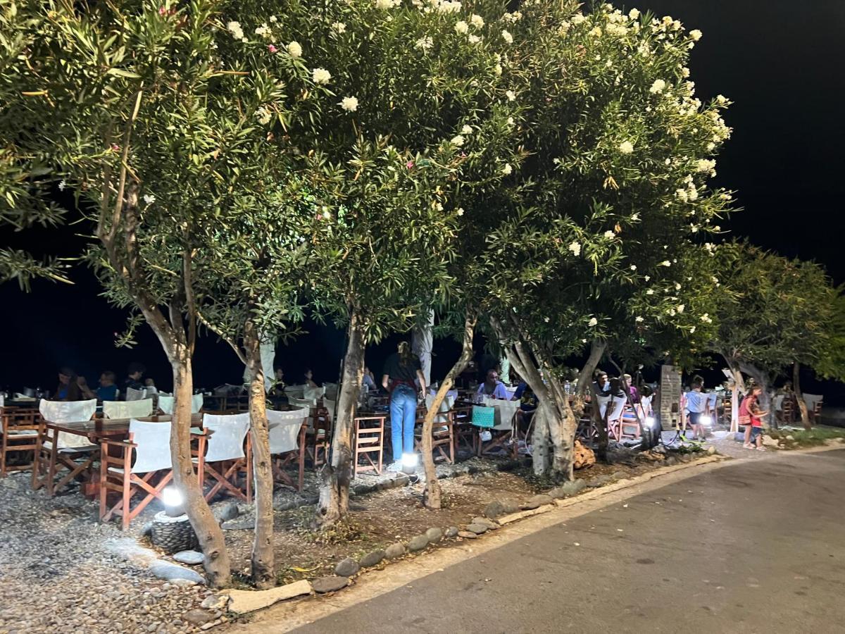 Sapounakeika Maison Charme Avec Piscine Privee, Pres De La Mer A Sappounakeika, Tyros מראה חיצוני תמונה
