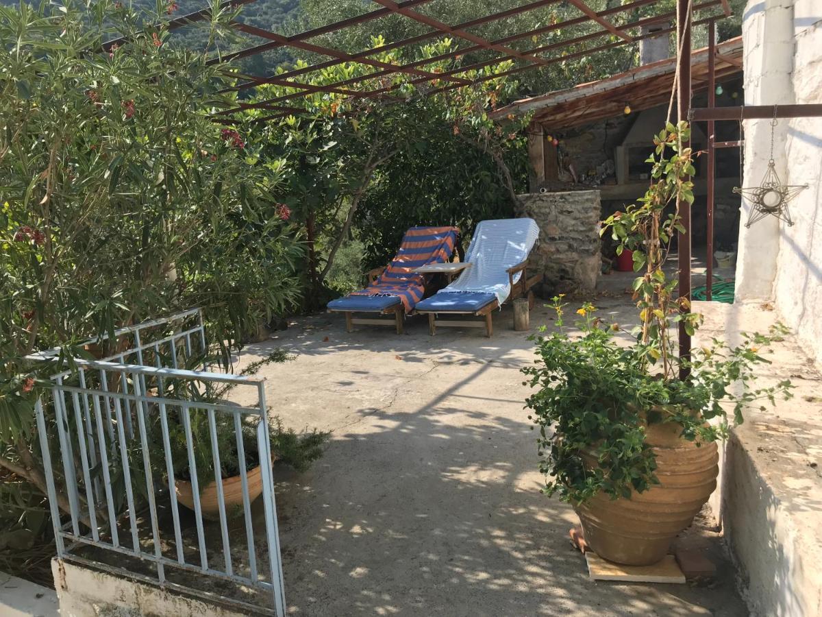 Sapounakeika Maison Charme Avec Piscine Privee, Pres De La Mer A Sappounakeika, Tyros מראה חיצוני תמונה